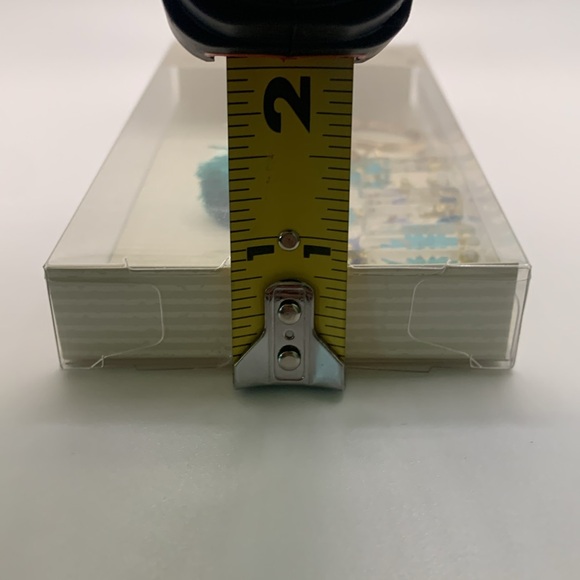 Modern Expressions Letter “E” Keychain - Picture 13 of 13